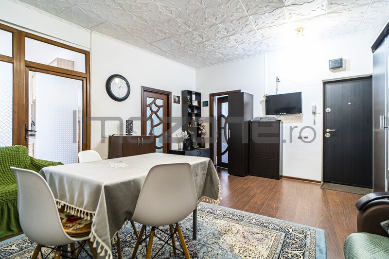 Aramesti, 2 camere, 66 mp, parter/3, bloc tip vila, c-tie 1990, comision 0%