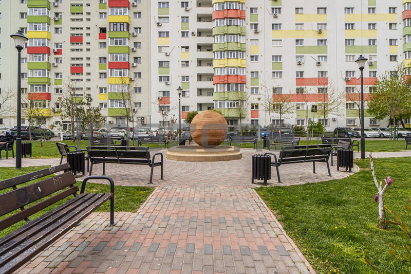 Aramesti, 2 camere, 66 mp, parter/3, bloc tip vila, c-tie 1990, comision 0%